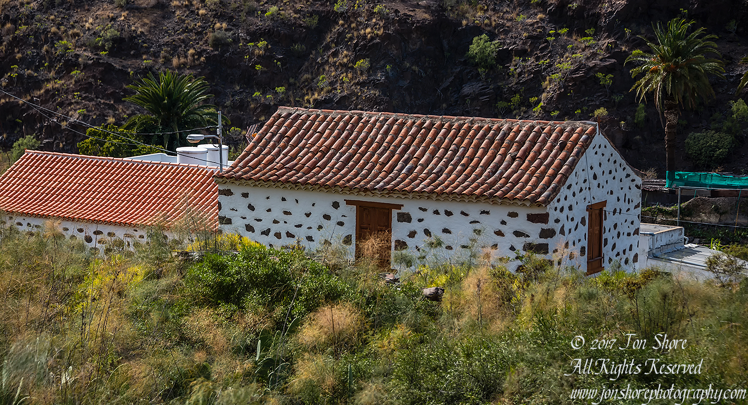 Farmhouse, Gran Canaria. Nikkor 300mm