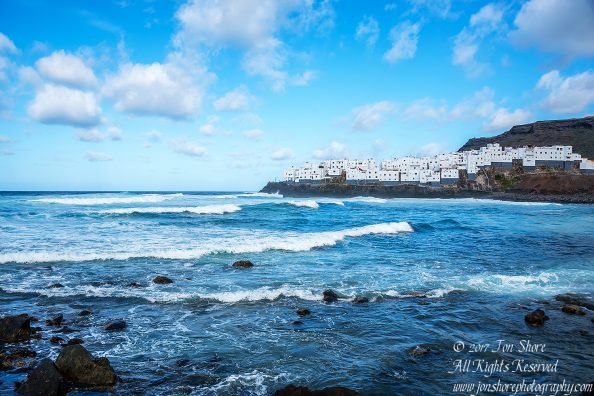 White Apartments, San Lorenzo, Gran Canaria. Nikkor 35mm