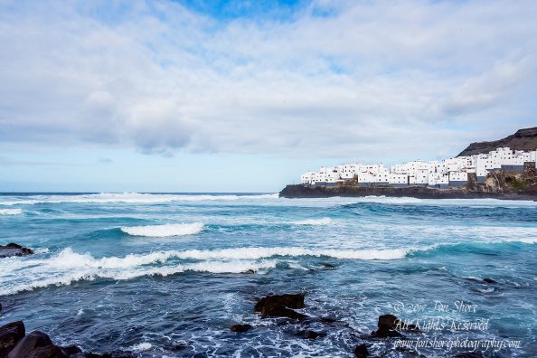 White Apartments, San Lorenzo, Gran Canaria. Nikkor 35mm