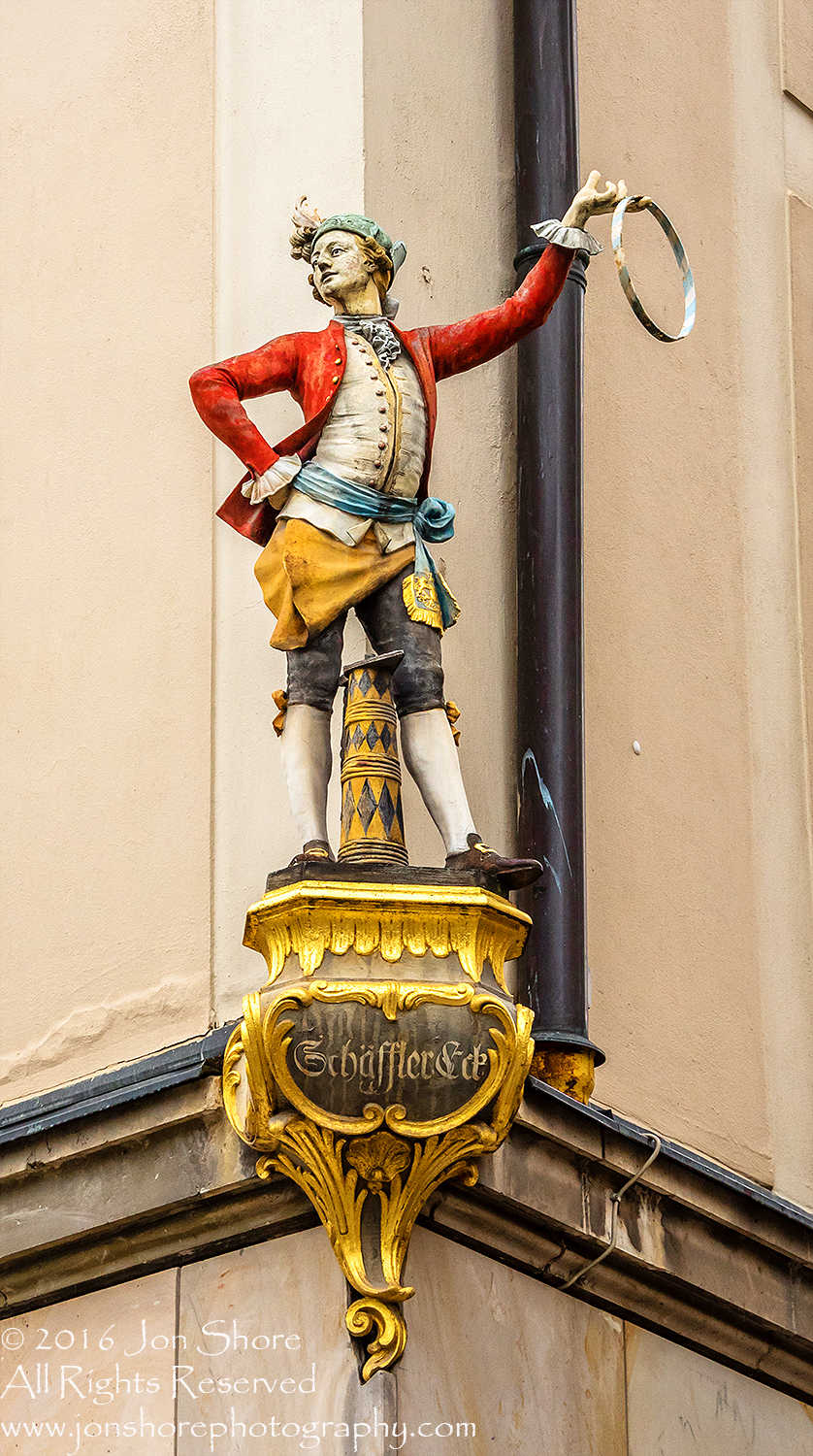 Corner Statue, Munich, Germany. Nikkor 200mm